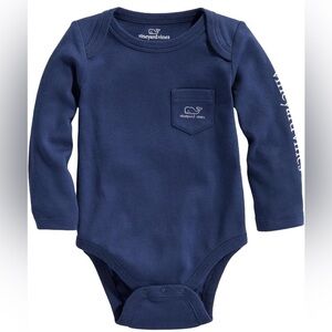 Vineyard Vines Navy 6-12 Months Baby Infant Graphic Logo Pocket Onesie Bodysuit